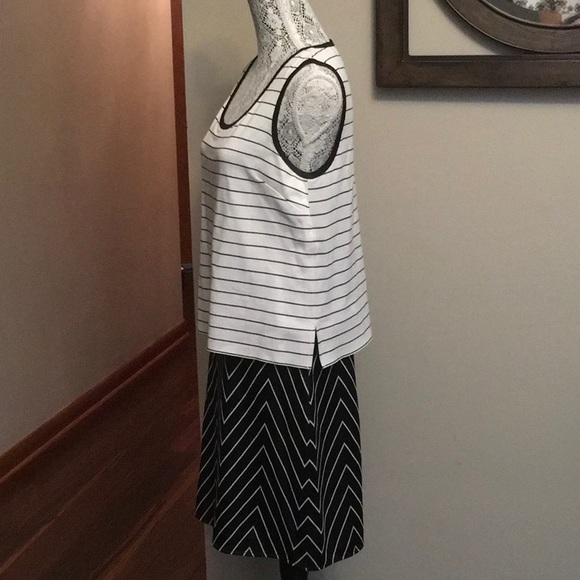 [St. John ] Caviar Popover Mod Dress - Picture 5 of 8